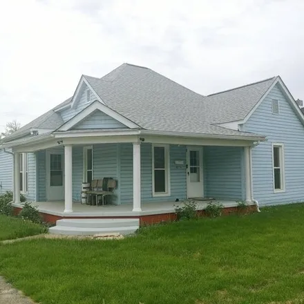 Buy this 3 bed house on 881 Pearl Street in Washington Court House, OH 43160