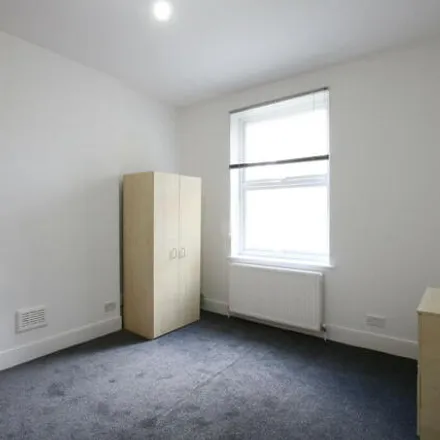 Image 3 - Park Avenue, Willesden Green, London, NW2 5AP, United Kingdom - Apartment for rent