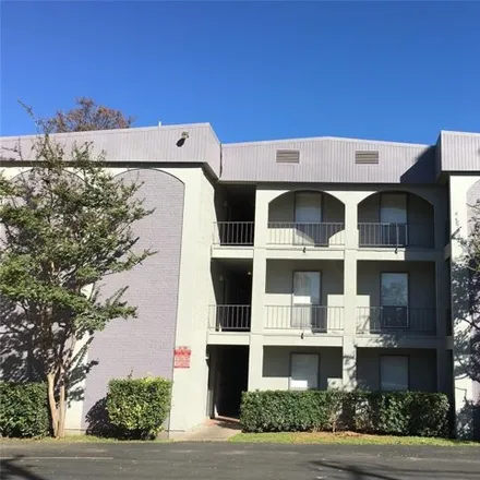 Image 5 - 910 W 26th St Apt 206, Austin, Texas, 78705 - Apartment for rent