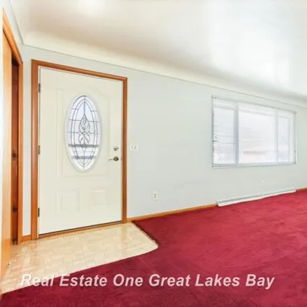 Image 5 - 3367 Elmers Drive, Buena Vista Charter Township, MI 48601, USA - House for sale