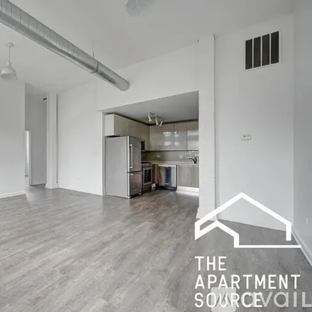 Image 2 - 932 W Dakin St, Unit 201 - Apartment for rent