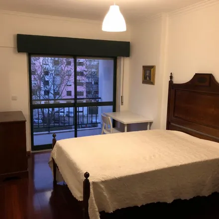Image 1 - Espaço Iberopa, Rua da Milharada, 2745-764 Massamá e Monte Abraão, Portugal - Apartment for rent