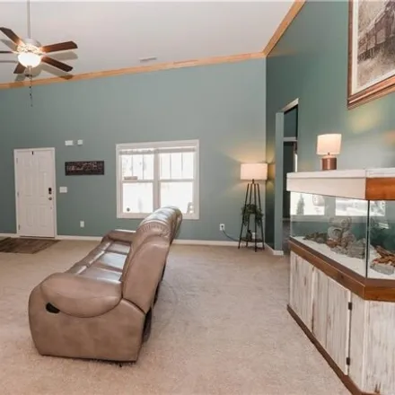 Image 9 - 297 Waters Edge Parkway, Temple, Carroll County, GA 30179, USA - House for sale