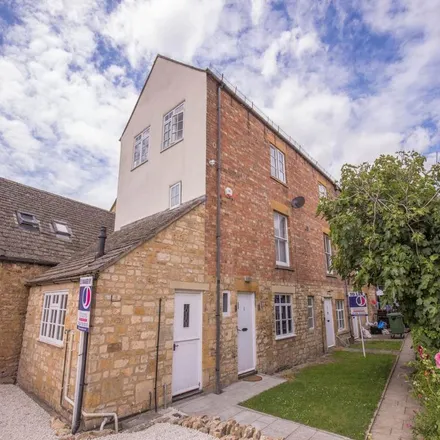 Image 1 - Saxton House, High Street, Broad Campden, GL55 6HB, United Kingdom - House for rent