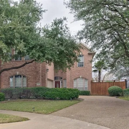 Rent this 3 bed house on Columbine Way in Plano, TX 75187