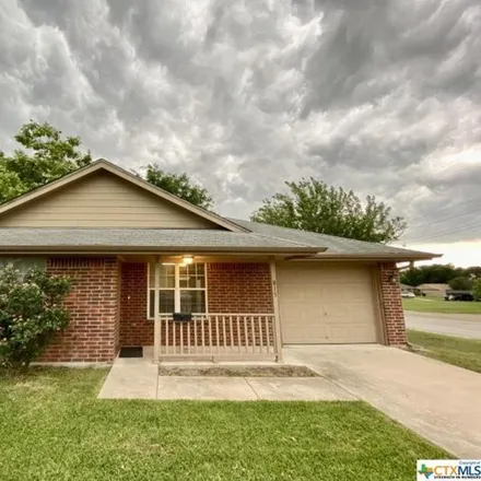Rent this 3 bed house on 1420 East Avenue I in Temple, TX 76501