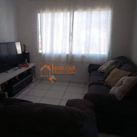 Buy this 3 bed house on Rua Aracajú in Pimentas, Guarulhos - SP