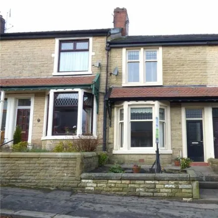 Buy this 2 bed townhouse on Earnsdale Road in Darwen, BB3 1QT