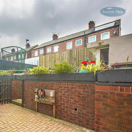 Image 3 - Crown Street, Barnsley, S70 4DG, United Kingdom - Duplex for sale