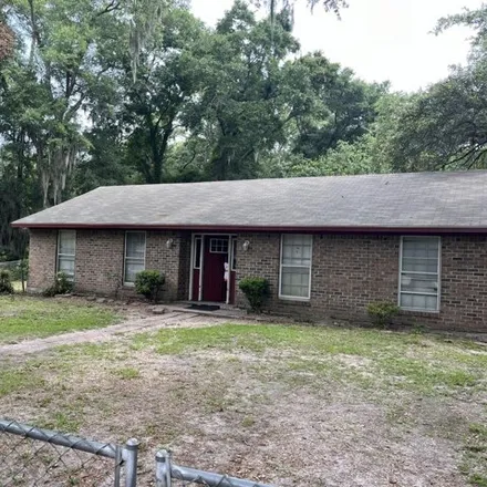 Buy this 3 bed house on 2 Miller Drive East in Oakwood Park, Beaufort County