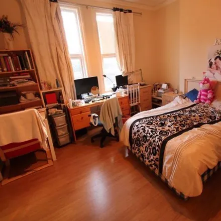 Rent this 1 bed house on 181 Royal Park Terrace in Leeds, LS6 1NH