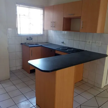 Image 9 - Augusta Road, Johannesburg Ward 57, Johannesburg, 2001, South Africa - Townhouse for rent
