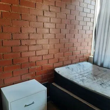 Rent this 3 bed apartment on Sarasota in Jorissen Street, Braamfontein