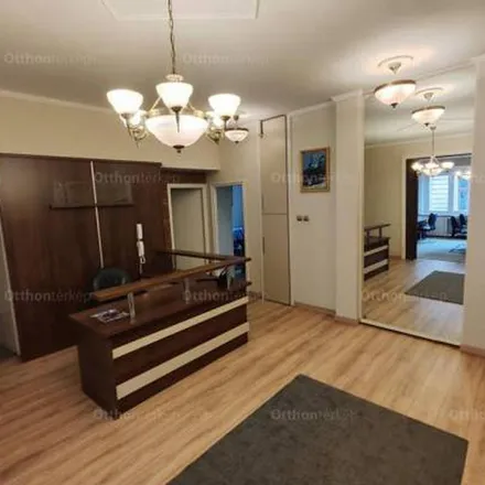 Rent this 4 bed apartment on kürtőskalács in Budapest, Andrássy út