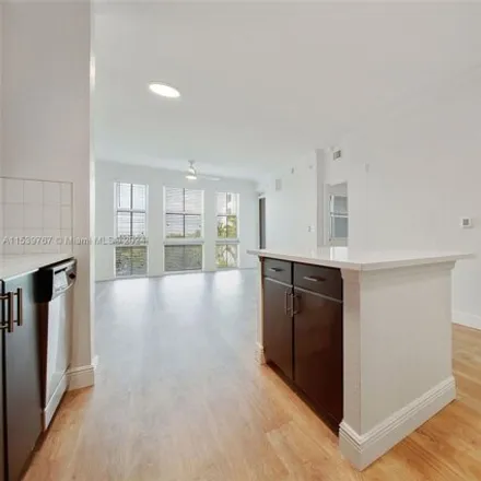Image 3 - 581 Southwest 102nd Terrace, Pembroke Pines, FL 33025, USA - Apartment for rent