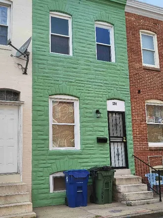 Rent this 2 bed townhouse on 1254 Glyndon Avenue