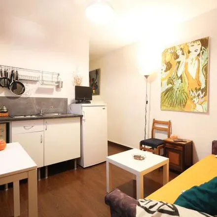 Rent this 1 bed apartment on Madrid in Bubble tea Kurotaki, Calle del Desengaño
