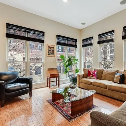Image 6 - 844 West 15th Place, Chicago, IL 60608, USA - House for sale