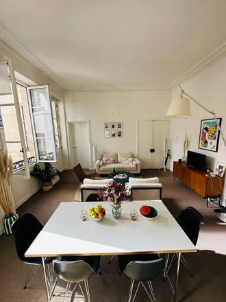Rent this 2 bed apartment on 5 Rue du Mail in 75002 Paris, France
