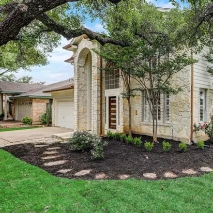 Image 2 - 4412 Chickasaw Court, Austin, TX 78749, USA - House for sale