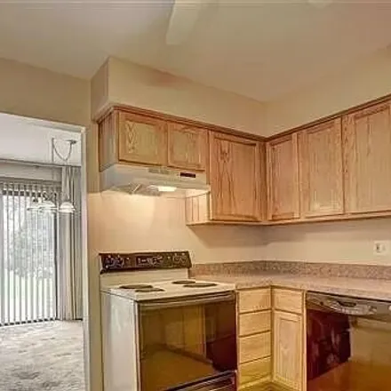 Image 4 - 1910 Burning Bush Court, Rochester Hills, MI 48309, USA - Condo for sale