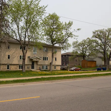Rent this 2 bed apartment on 915 7th St S in St Cloud, MN 56301