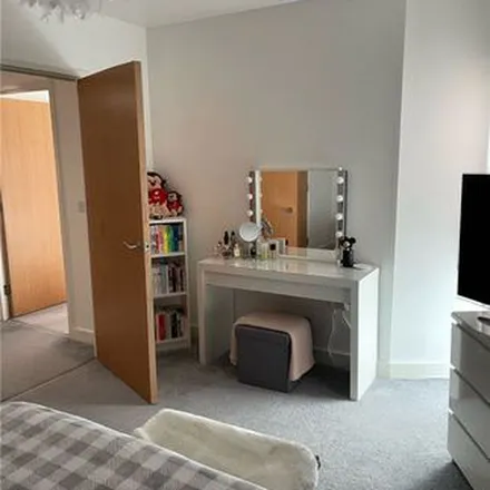 Rent this 2 bed apartment on The Crescent in London, IG2 6JF