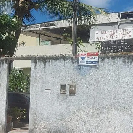 Buy this 5 bed house on Rua Bacharel Carlos Almires Leite in Candeias, Jaboatão dos Guararapes -