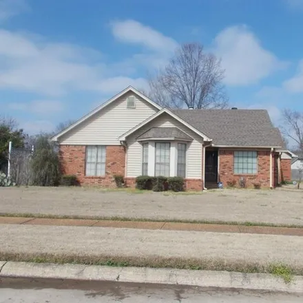 Buy this 4 bed house on 1069 Normandy Drive in West Memphis, AR 72301