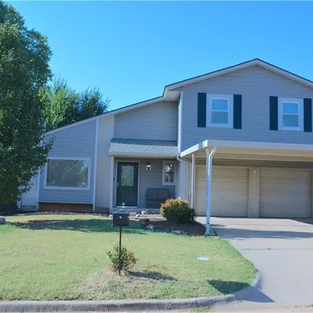 Buy this 3 bed house on 110 London Lane in Midwest City, OK 73110