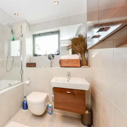 Image 3 - 37 Tynemouth Street, London, SW6 2QS, United Kingdom - Apartment for sale
