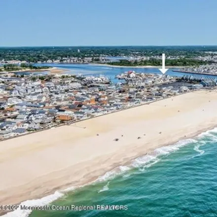 Image 1 - U.S. Coast Guard Station, 61 Inlet Drive, Point Pleasant Beach, NJ 08742, USA - House for rent