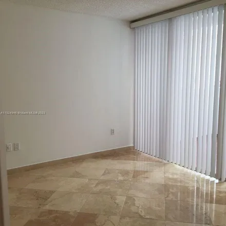 Image 9 - 2801 Florida Avenue, Miami, FL 33133, USA - Apartment for rent