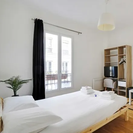 Rent this studio apartment on Levallois-Perret