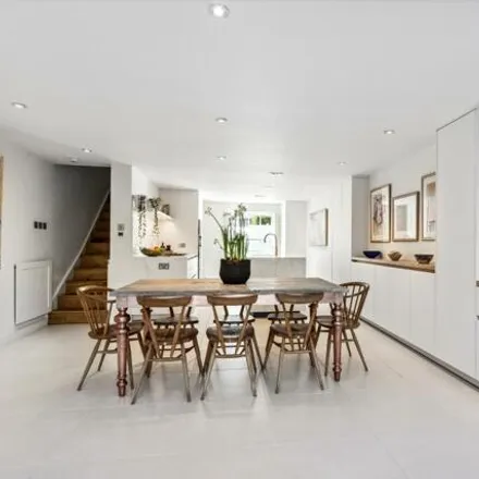 Image 6 - 8 St. Anns Road, London, W11 4SR, United Kingdom - Townhouse for sale