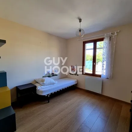 Rent this 3 bed apartment on 6 Lotissement la Cerisaie in 83550 Vidauban, France