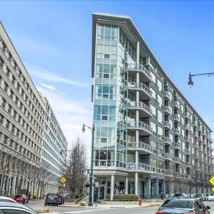 Buy this 2 bed condo on River Village Pointe in 845 North Kingsbury Street, Chicago