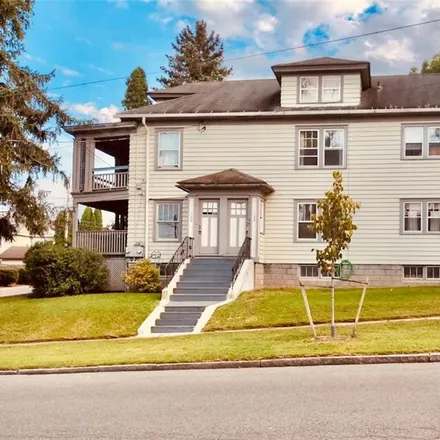 Buy this 4 bed apartment on 128 Twin Hills Drive in City of Syracuse, NY 13207