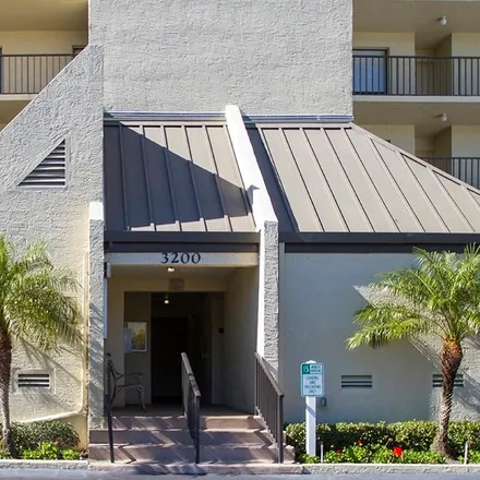 Buy this 2 bed condo on Cove Cay Country Club in 2612 Cove Cay Drive, Largo