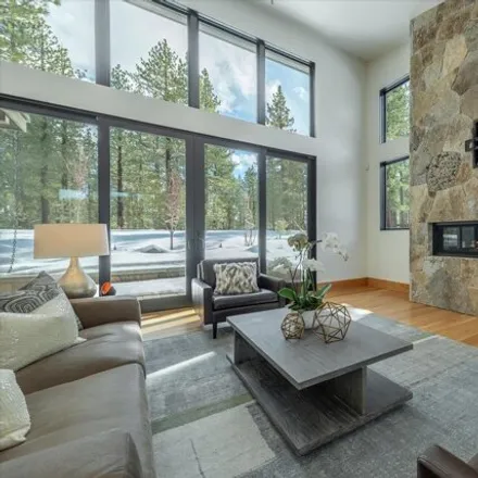 Image 2 - Henness Road, Truckee, CA 96161, USA - House for sale