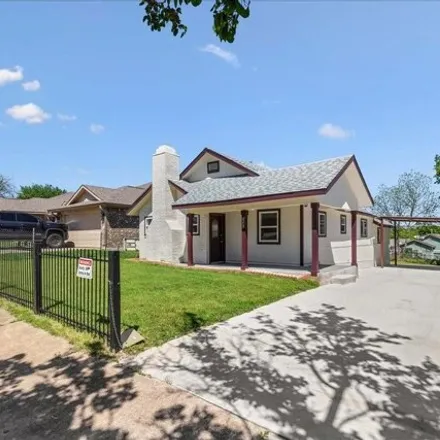 Image 1 - 1041 East Powell Avenue, Fort Worth, TX 76104, USA - House for sale