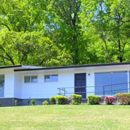 Image 2 - 2804 Terry Court, Ridgewood Acres, Chattanooga, TN 37411, USA - House for sale