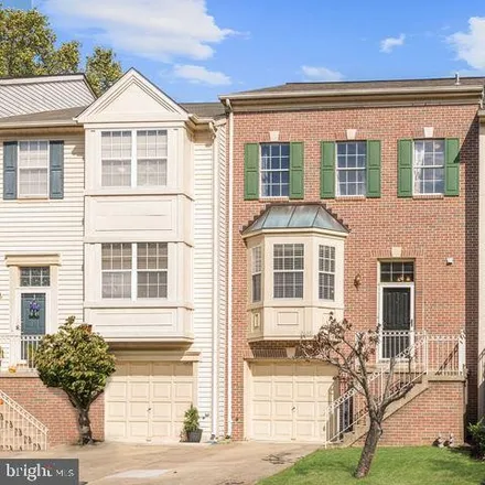 Buy this 3 bed loft on 2610 Tall Wind Court in Crofton, MD 21114