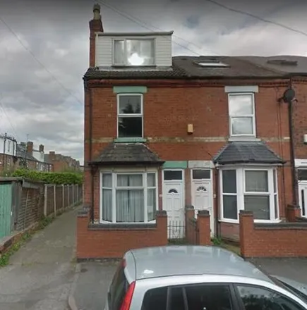 Rent this 5 bed house on 11 Lace Street in Nottingham, NG7 2JT