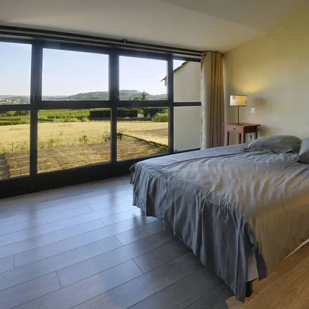 Rent this 5 bed house on 30200 Bagnols-sur-Cèze