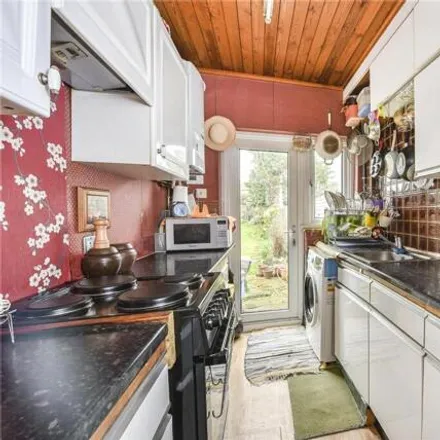 Image 5 - Hail & Ride Wilverley Crescent, Amberwood Rise, London, KT3 5JG, United Kingdom - House for sale