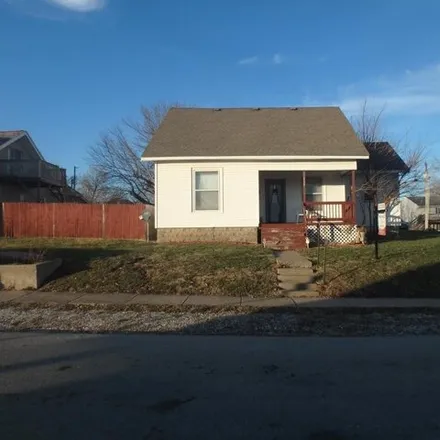 Buy this 3 bed house on 414 West Michigan Street in Kirksville, MO 63501