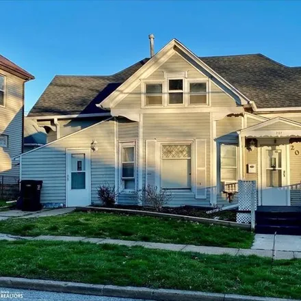 Buy this 3 bed house on 202 North Benton Street in Ottumwa, IA 52501