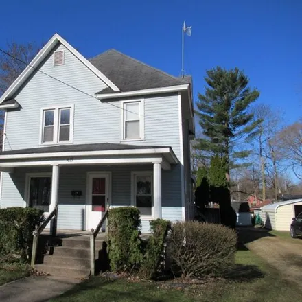 Buy this 4 bed house on 412 Davis Street in Allegan, MI 49010