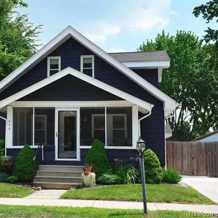 Buy this 3 bed house on 934 North Lafayette Avenue in Royal Oak, MI 48067